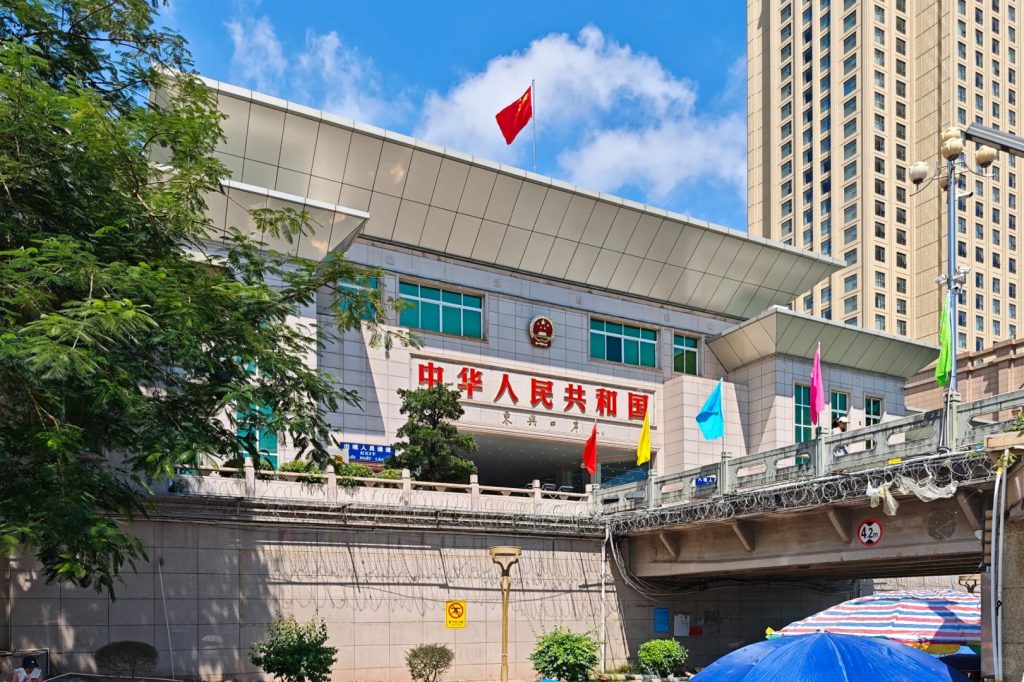 Cửa khẩu Móng Cái